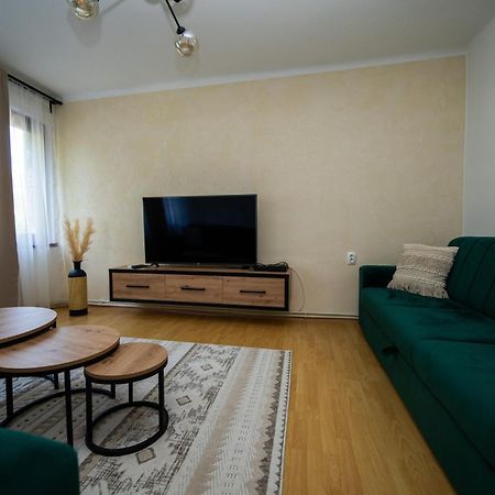 Cozy One-Bedroom Apartment Near City Center SJJ Exteriör bild