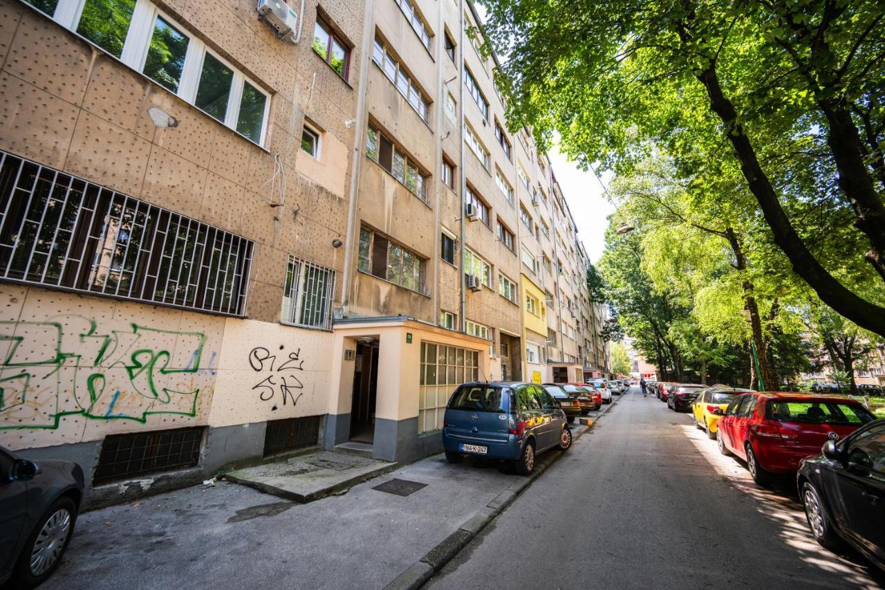 Cozy One-Bedroom Apartment Near City Center SJJ Exteriör bild